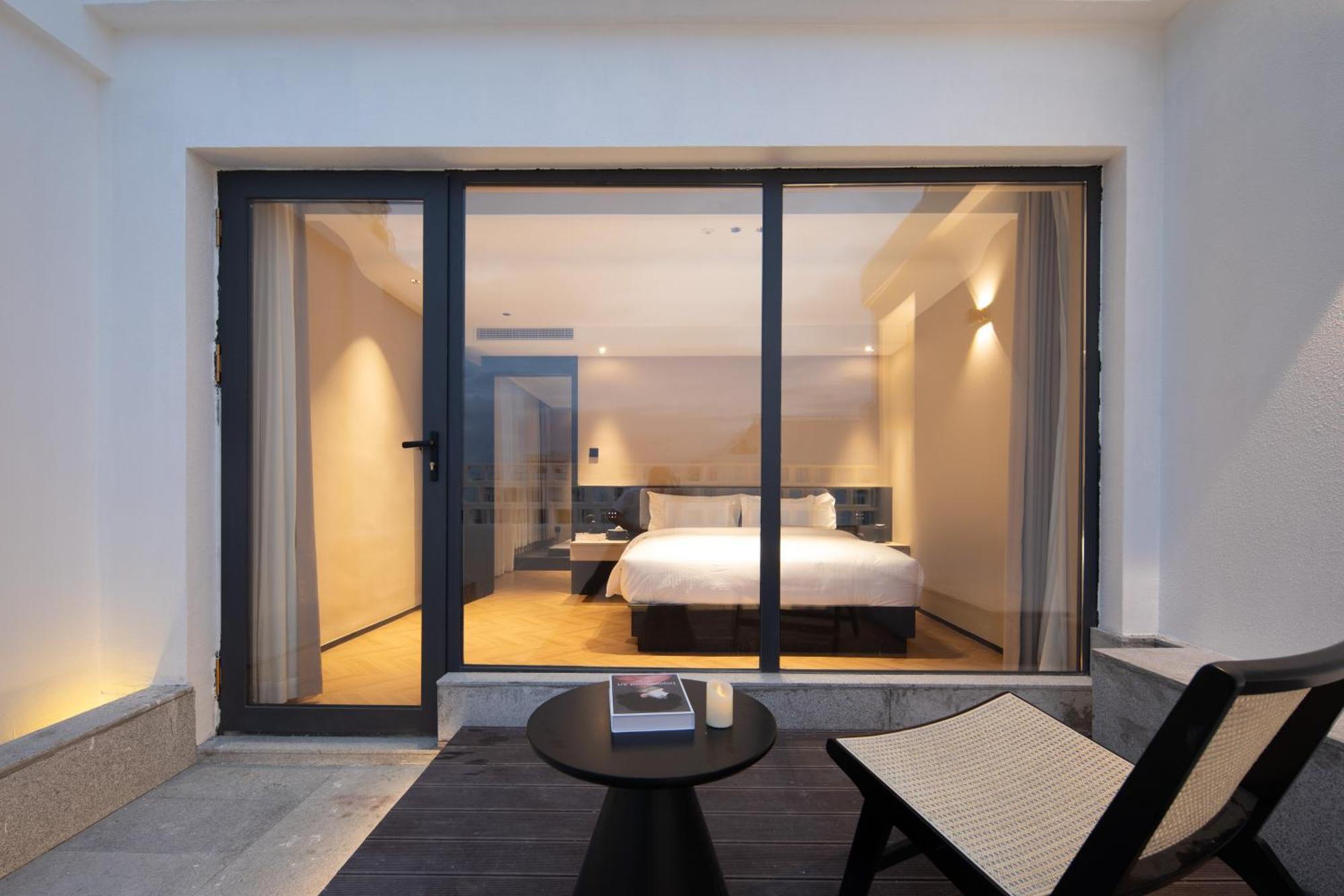 See You Soon At The Ritz Rose Summer Hotel San-ja Exteriér fotografie