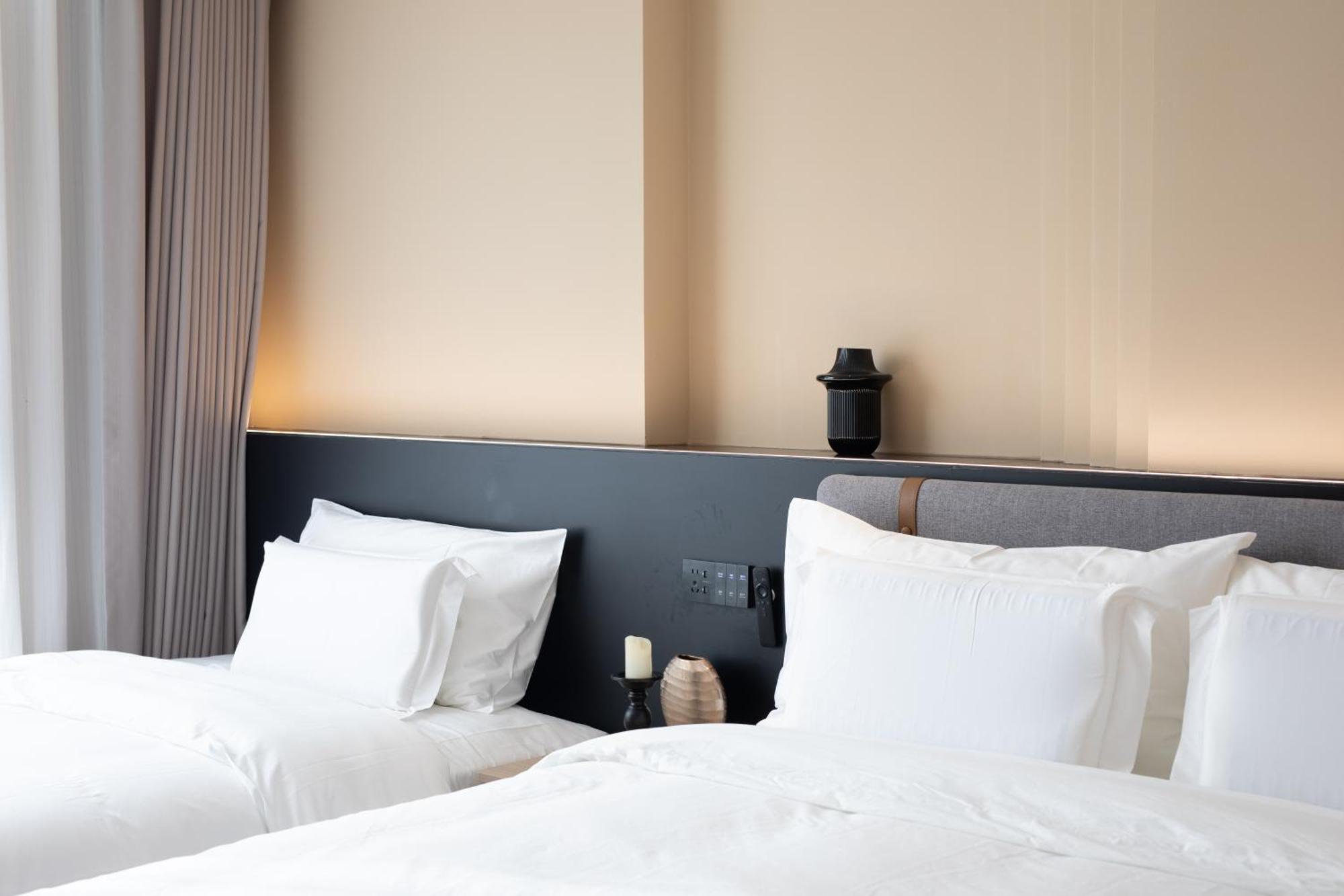 See You Soon At The Ritz Rose Summer Hotel San-ja Exteriér fotografie