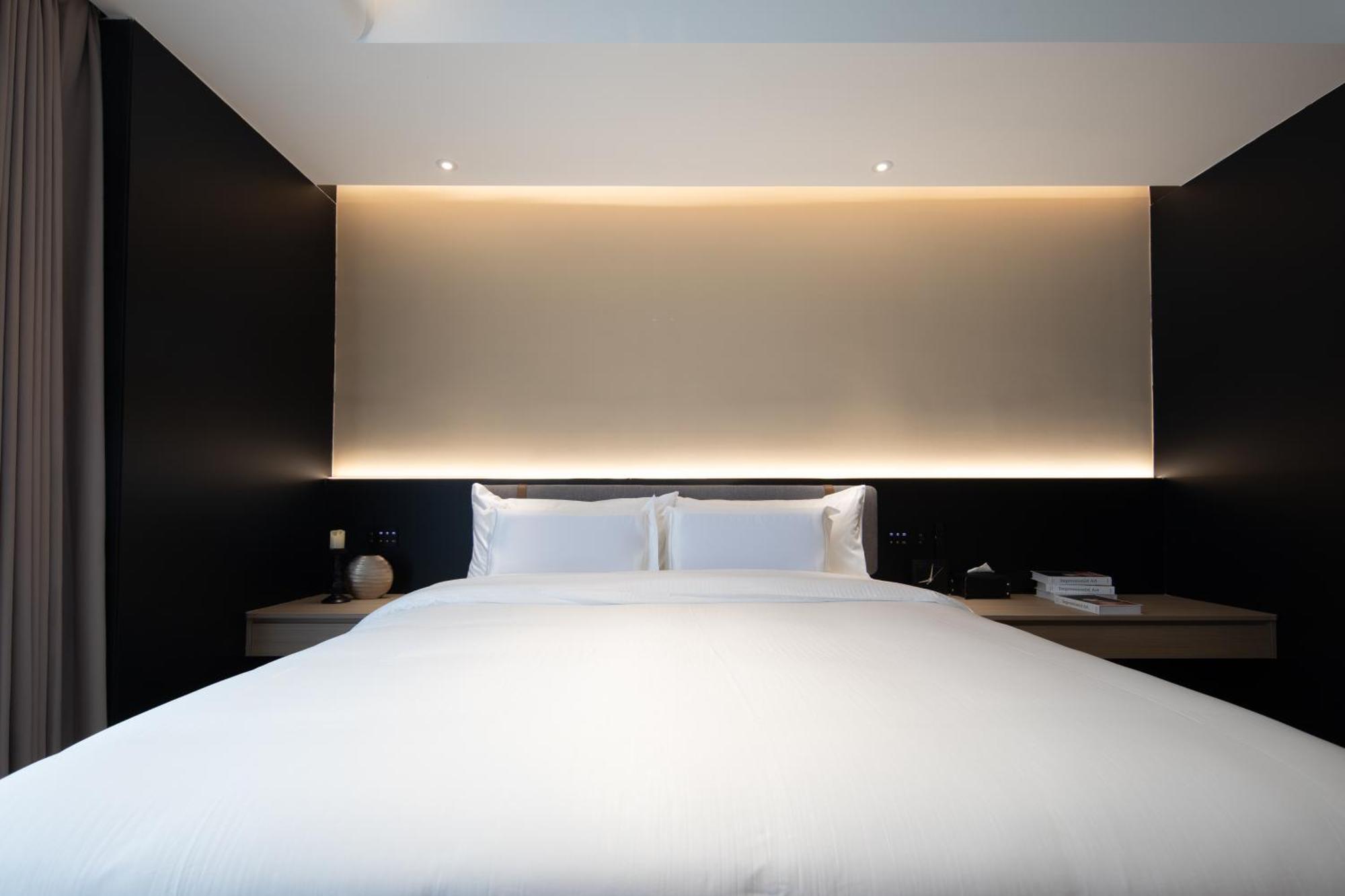 See You Soon At The Ritz Rose Summer Hotel San-ja Exteriér fotografie