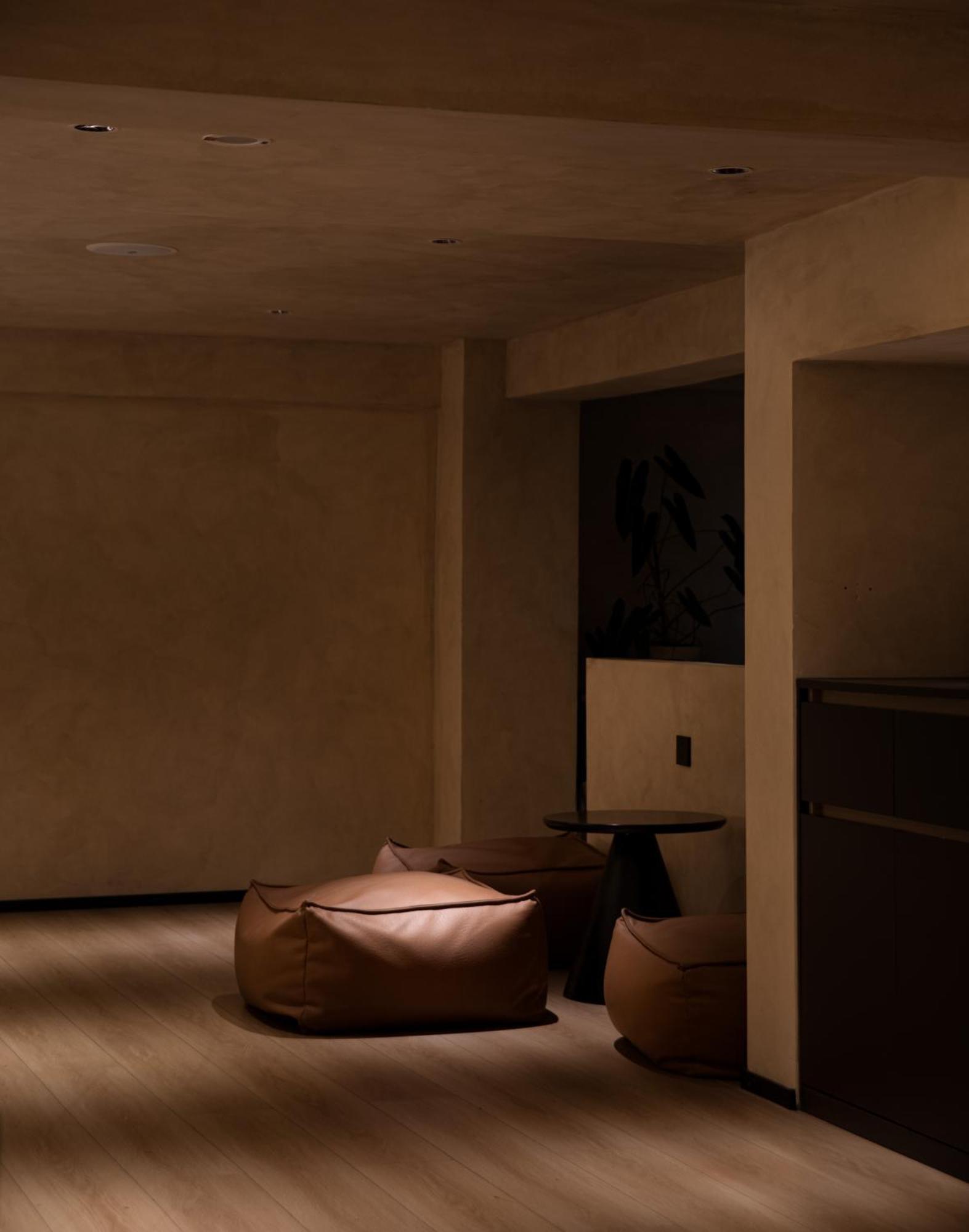See You Soon At The Ritz Rose Summer Hotel San-ja Exteriér fotografie